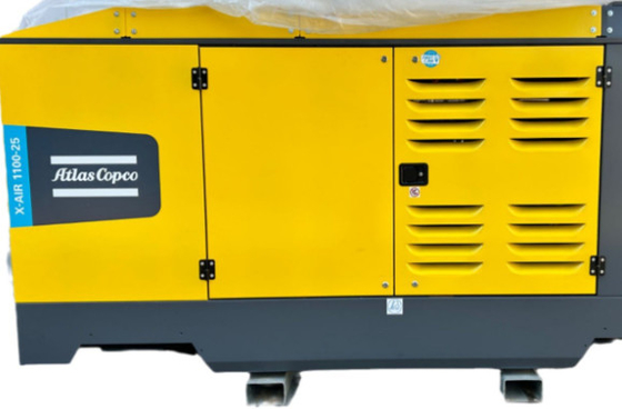 Otomatik kapatma ve 18/25 bar çalışma basıncı olan X AIR 1100-25 taşınabilir kompresör