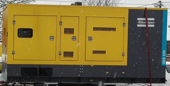 Çalışma Ortam Sıcaklığı 10/50 C için Su Soğutmalı Güç Jeneratörü QES520 5700 KG